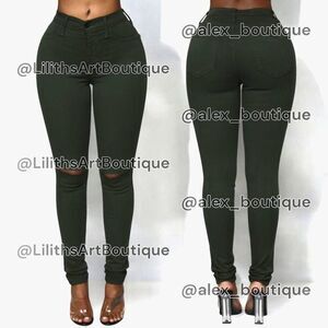 Fashion Nova Skinny Jeans(A045)-Size 5/26 for Women